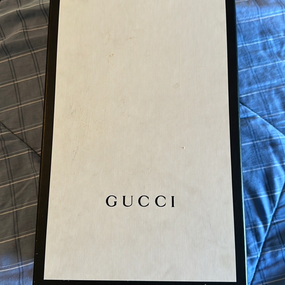 White low top Gucci snake sneakers